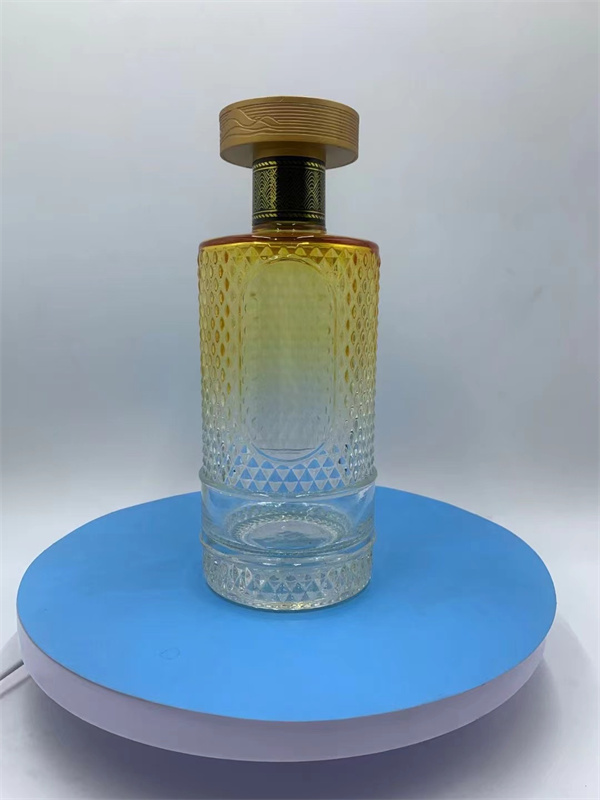 晶白料玻璃酒瓶製造商